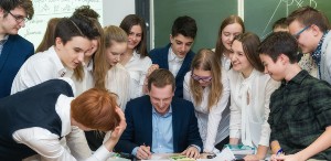 Новости МинпросвещенияРФ: «Учителя года» открыли школу для педагогов России